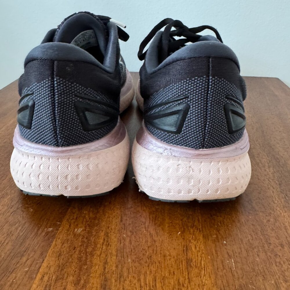 Brooks Glycerin 19 in Black and Pink - Picture 10 of 14